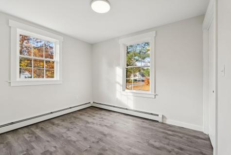 1 Pine Lane Raymond ME 04071