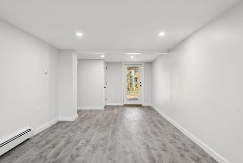 1 Pine Lane Raymond ME 04071