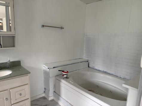 1 Skips Way Fairfield ME 04937