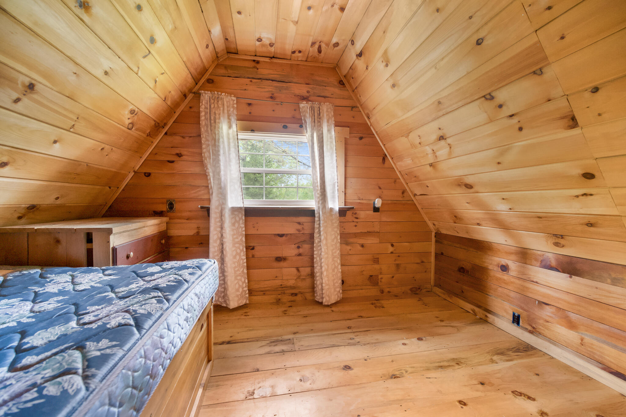 36 Palmer Road Etna ME 04434