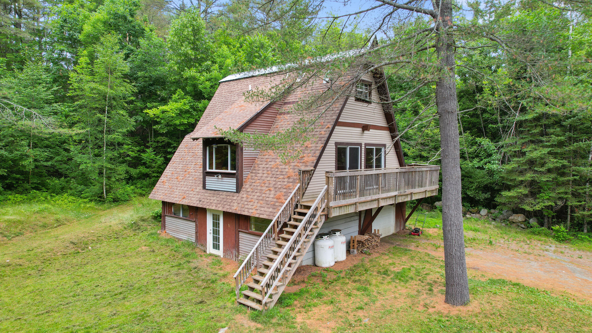 36 Palmer Road Etna ME 04434