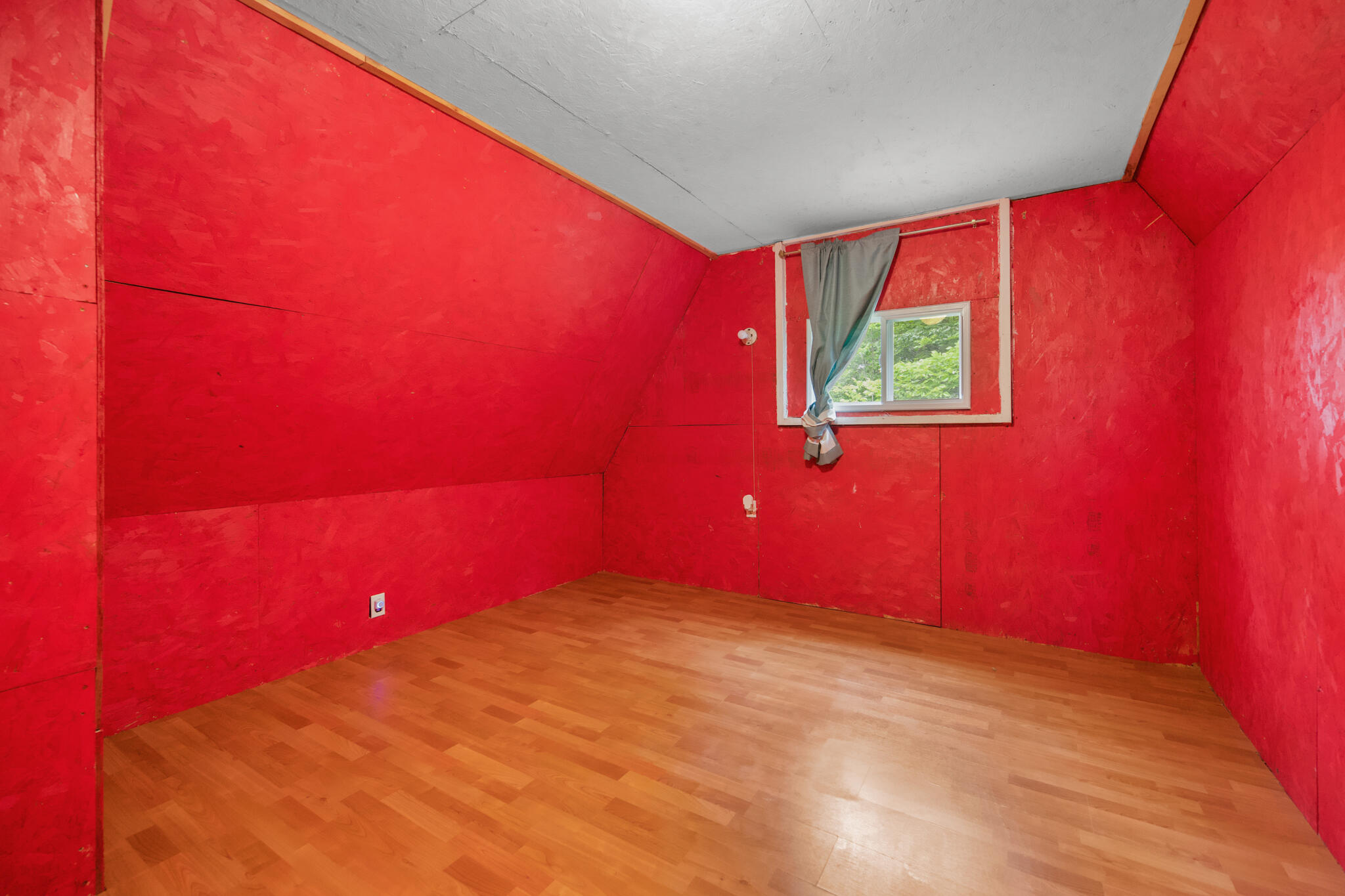 36 Palmer Road Etna ME 04434