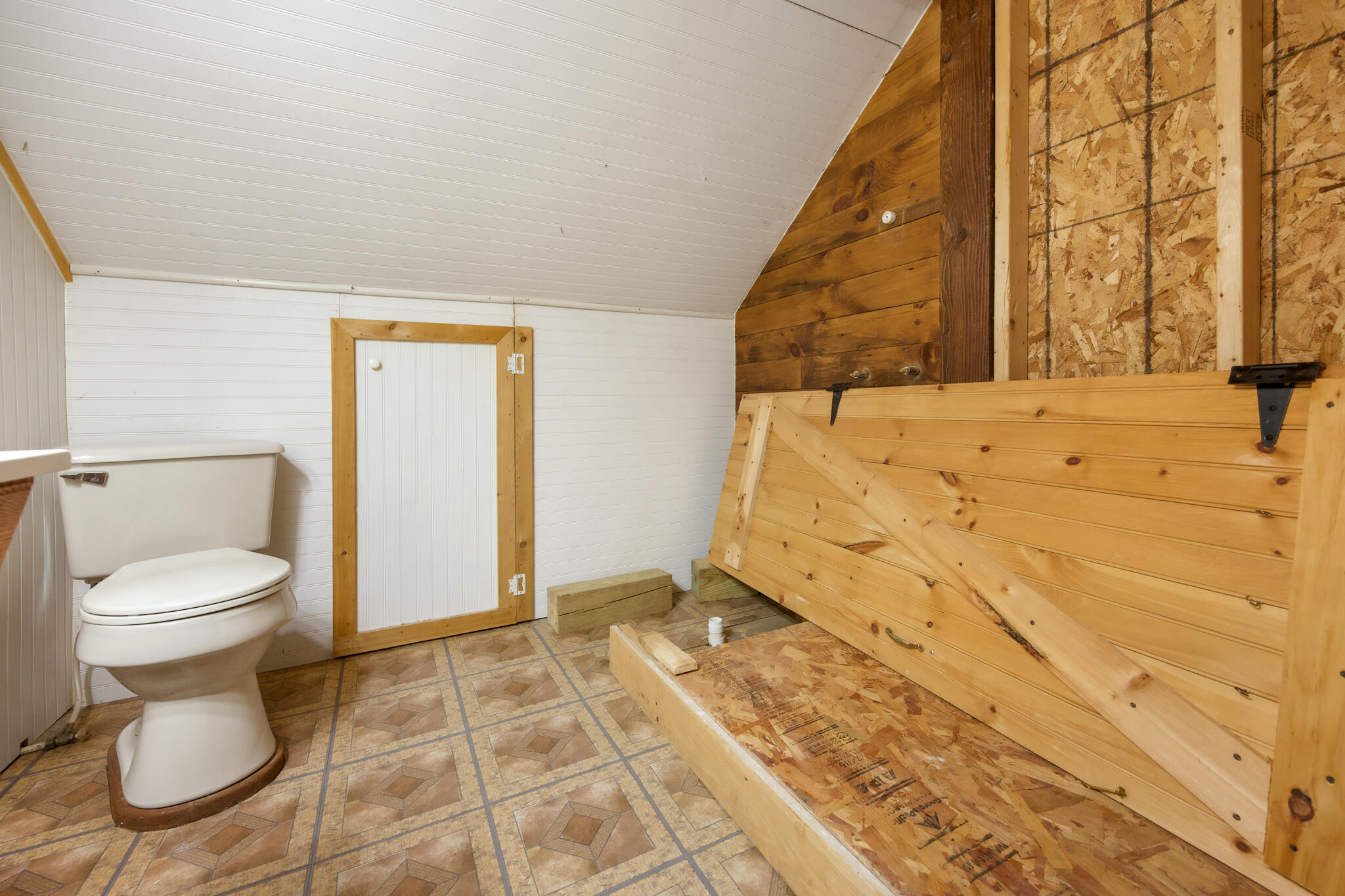 36 Palmer Road Etna ME 04434