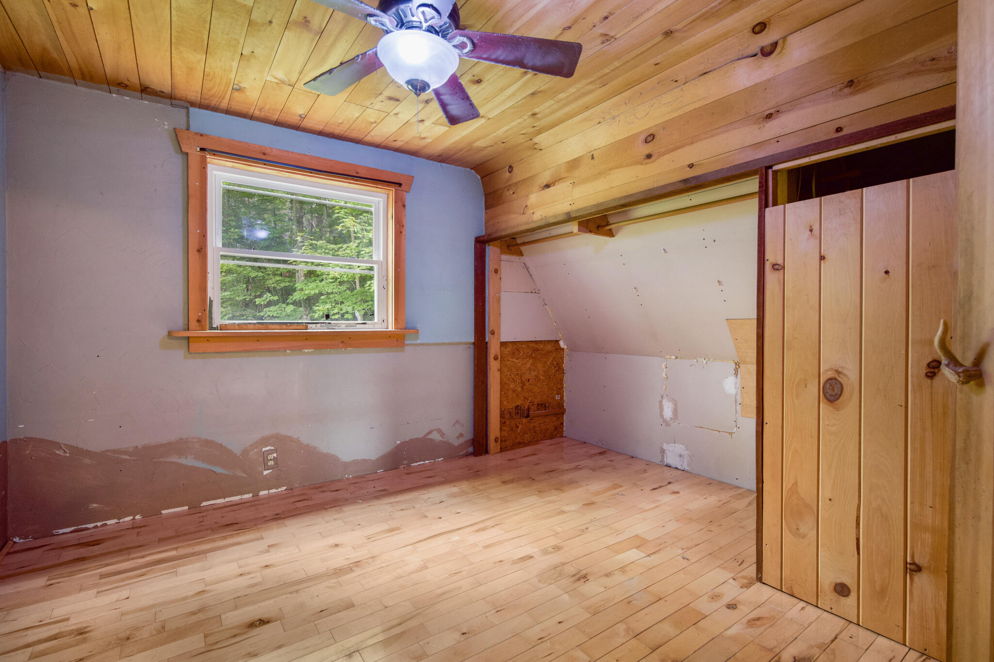 36 Palmer Road Etna ME 04434