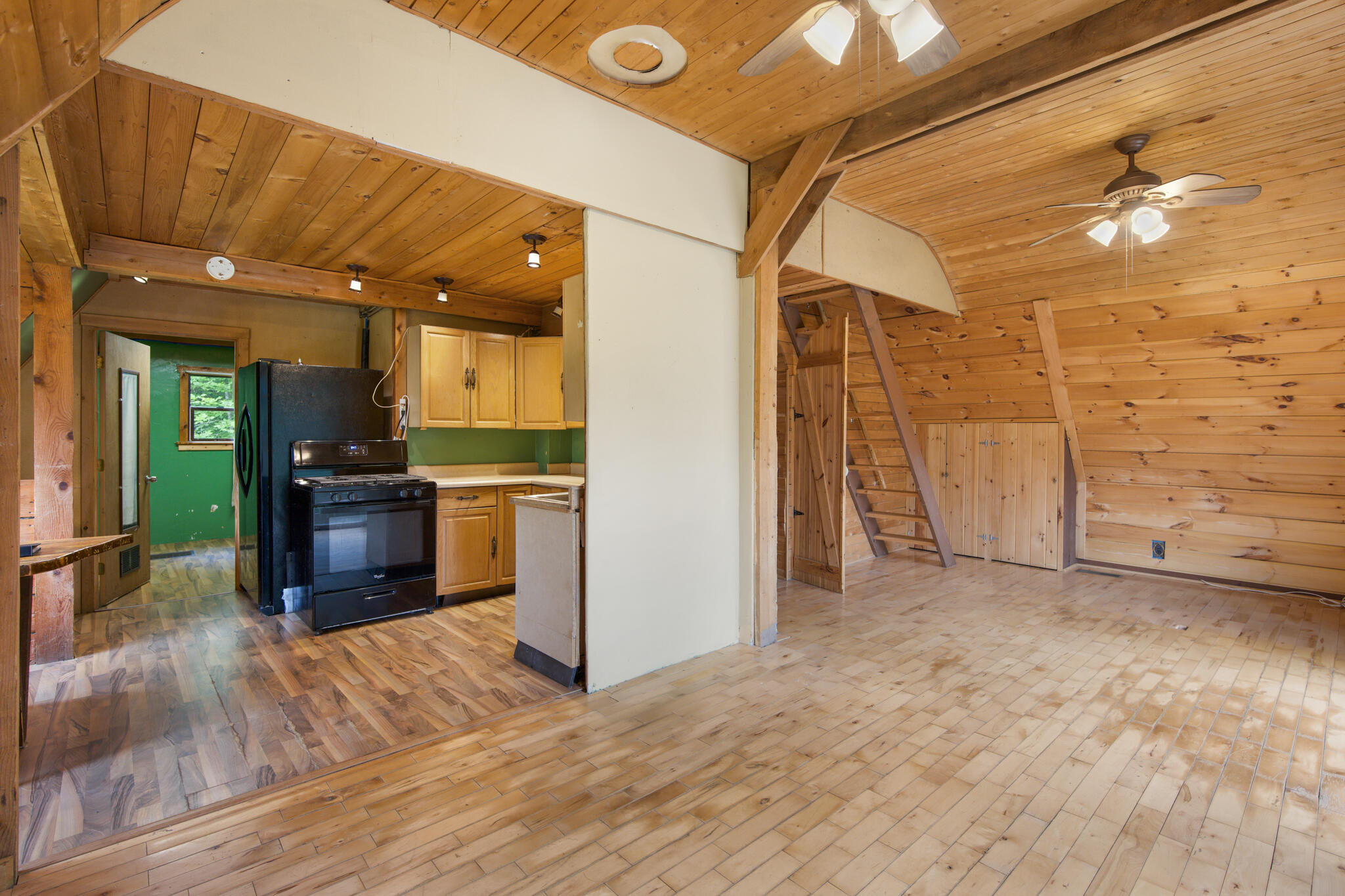 36 Palmer Road Etna ME 04434