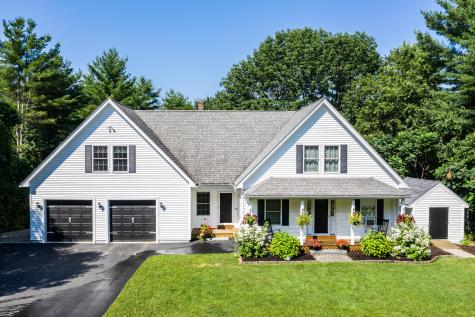 32 Infiniti Way Auburn ME 04210