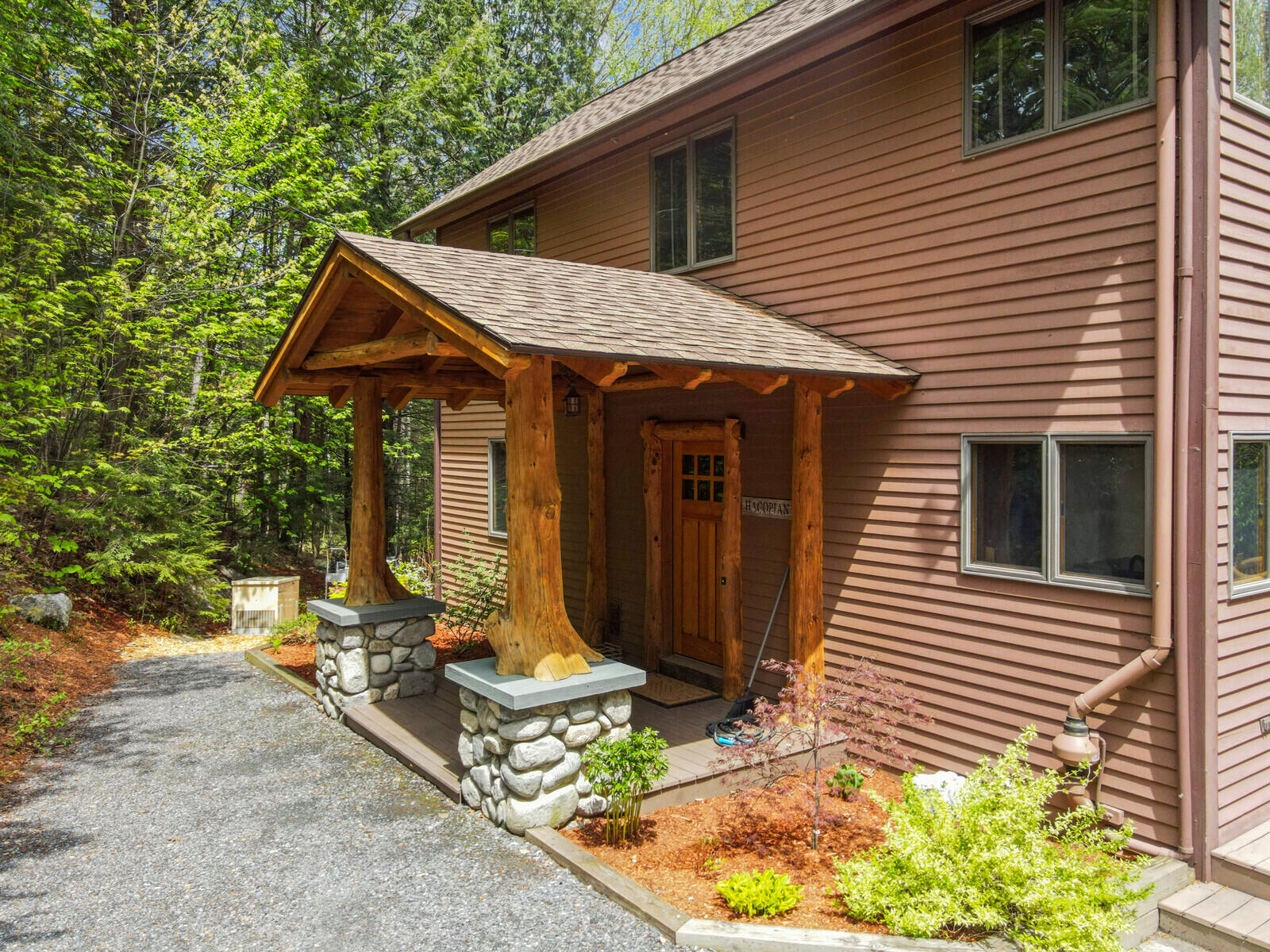 208 Main Road Chesterville ME 04938