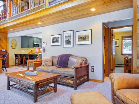 208 Main Road Chesterville ME 04938