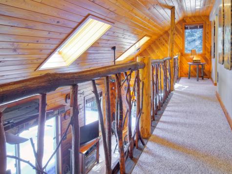 208 Main Road Chesterville ME 04938