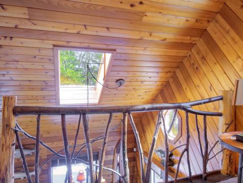 208 Main Road Chesterville ME 04938