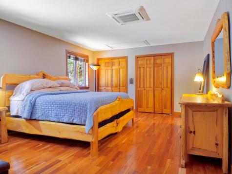 208 Main Road Chesterville ME 04938