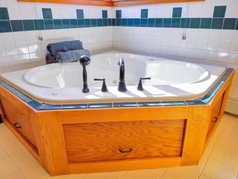 208 Main Road Chesterville ME 04938