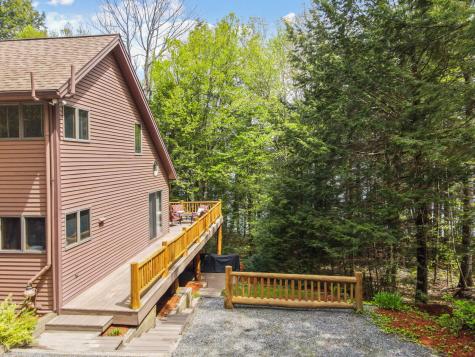 208 Main Road Chesterville ME 04938