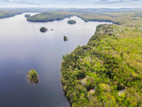 208 Main Road Chesterville ME 04938