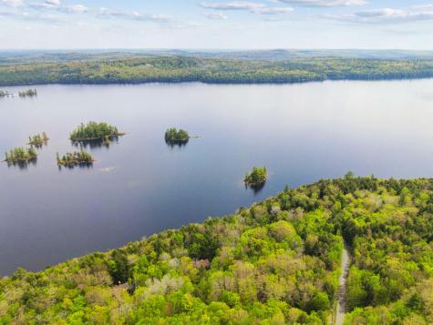 208 Main Road Chesterville ME 04938