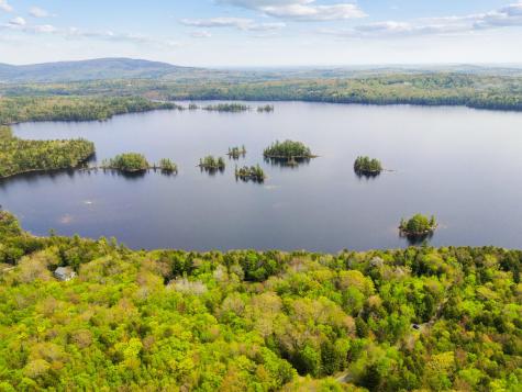 208 Main Road Chesterville ME 04938