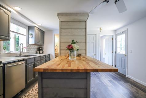 37 Chadbourne Road Standish ME 04084