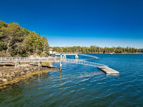 394 Hathorne Point Road Cushing ME 04563