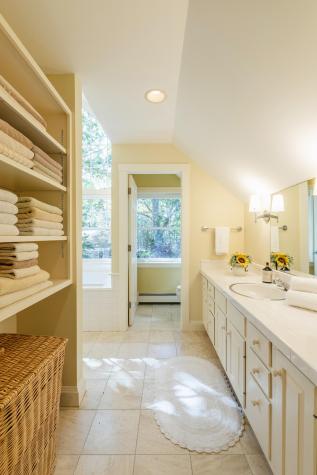 394 Hathorne Point Road Cushing ME 04563