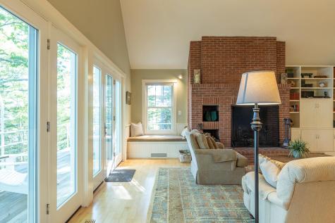 394 Hathorne Point Road Cushing ME 04563