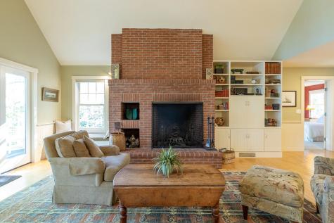 394 Hathorne Point Road Cushing ME 04563