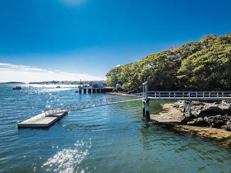 394 Hathorne Point Road Cushing ME 04563