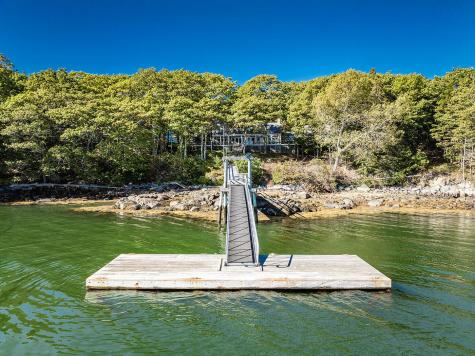 394 Hathorne Point Road Cushing ME 04563