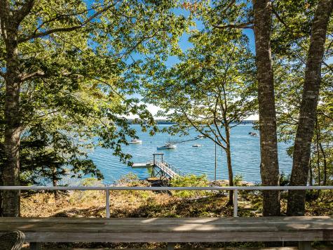 394 Hathorne Point Road Cushing ME 04563