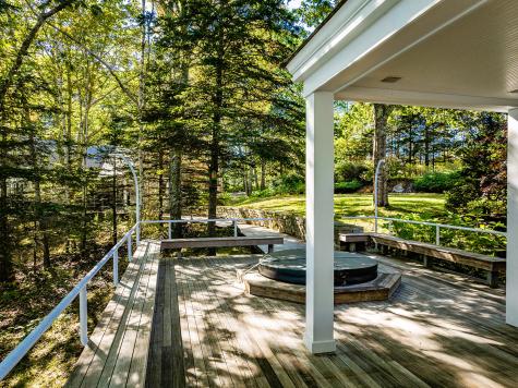 394 Hathorne Point Road Cushing ME 04563