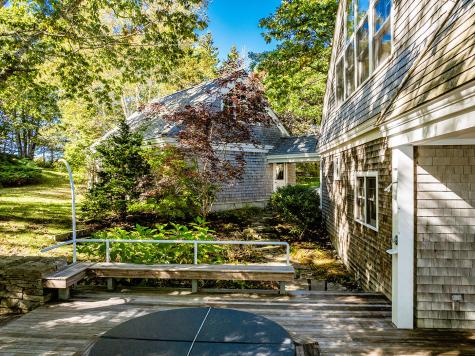 394 Hathorne Point Road Cushing ME 04563