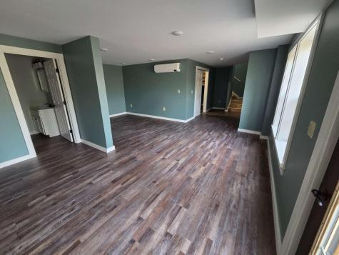 16 Oldham Saint Albans ME 04971