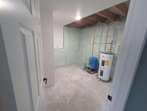 16 Oldham Saint Albans ME 04971