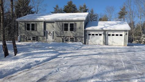 4 Starkey Lane China ME 04358