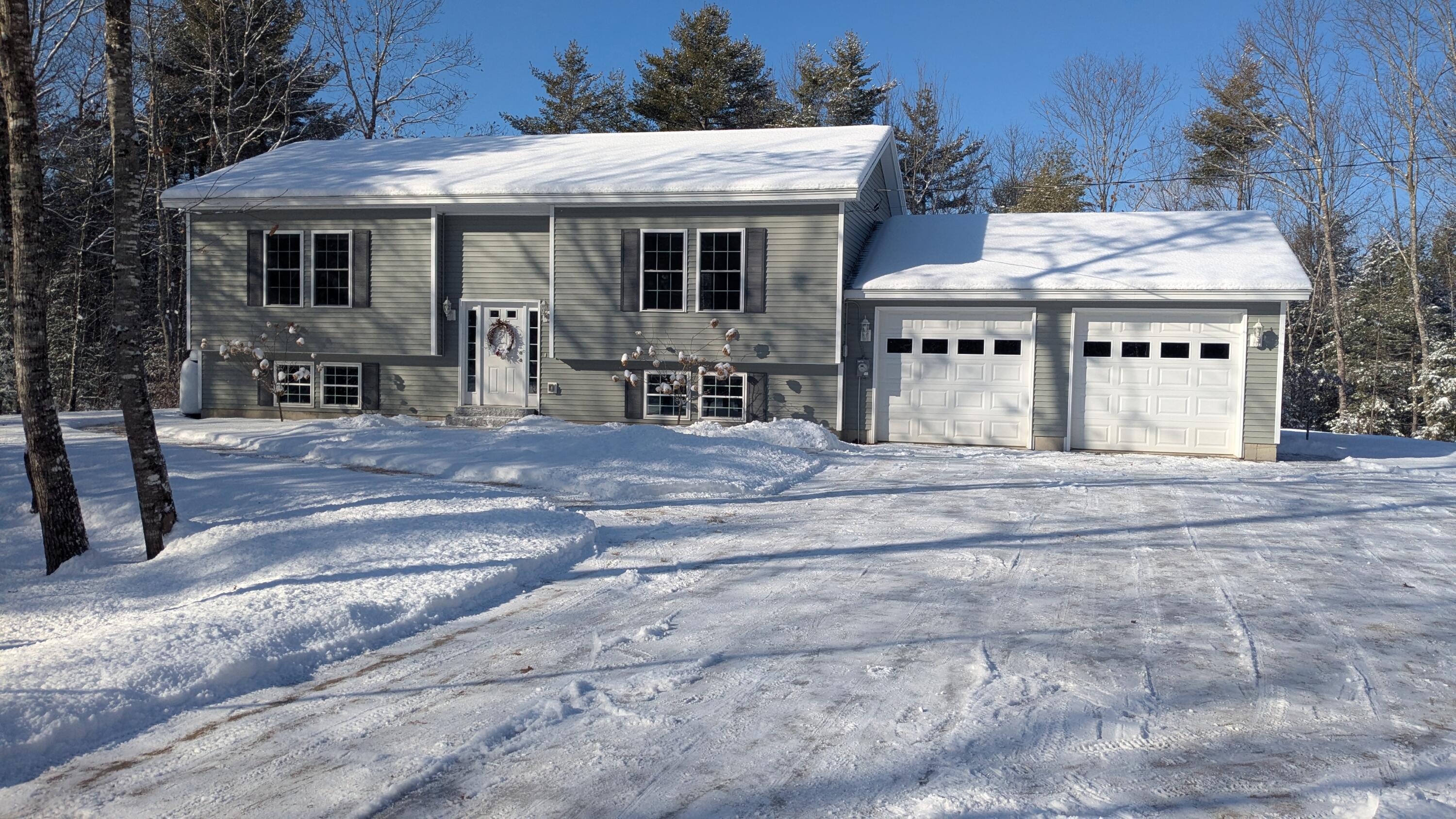 4 Starkey Lane China ME 04358