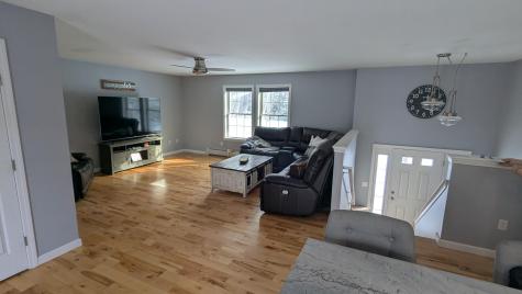 4 Starkey Lane China ME 04358