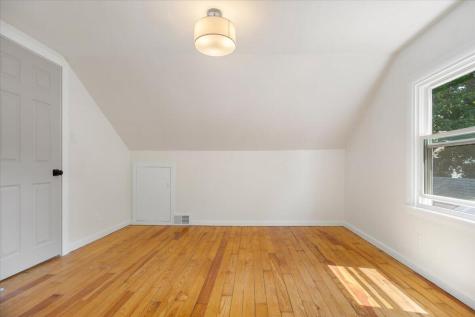 26 1st Street Lewiston ME 04240