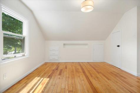 26 1st Street Lewiston ME 04240