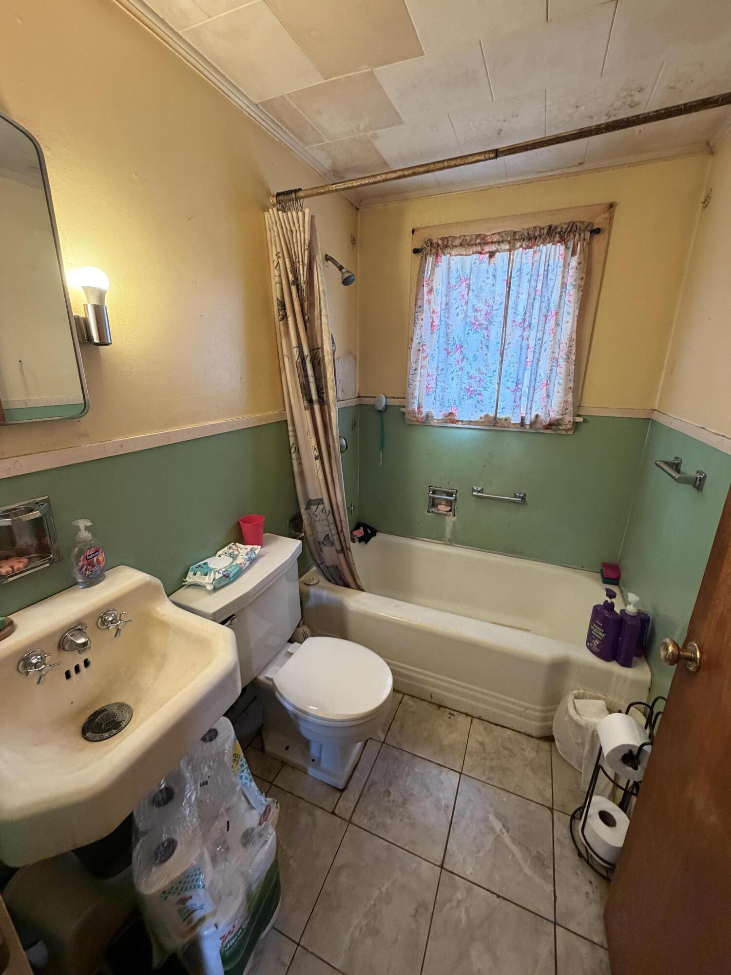 14 Day Road Brewer ME 04412