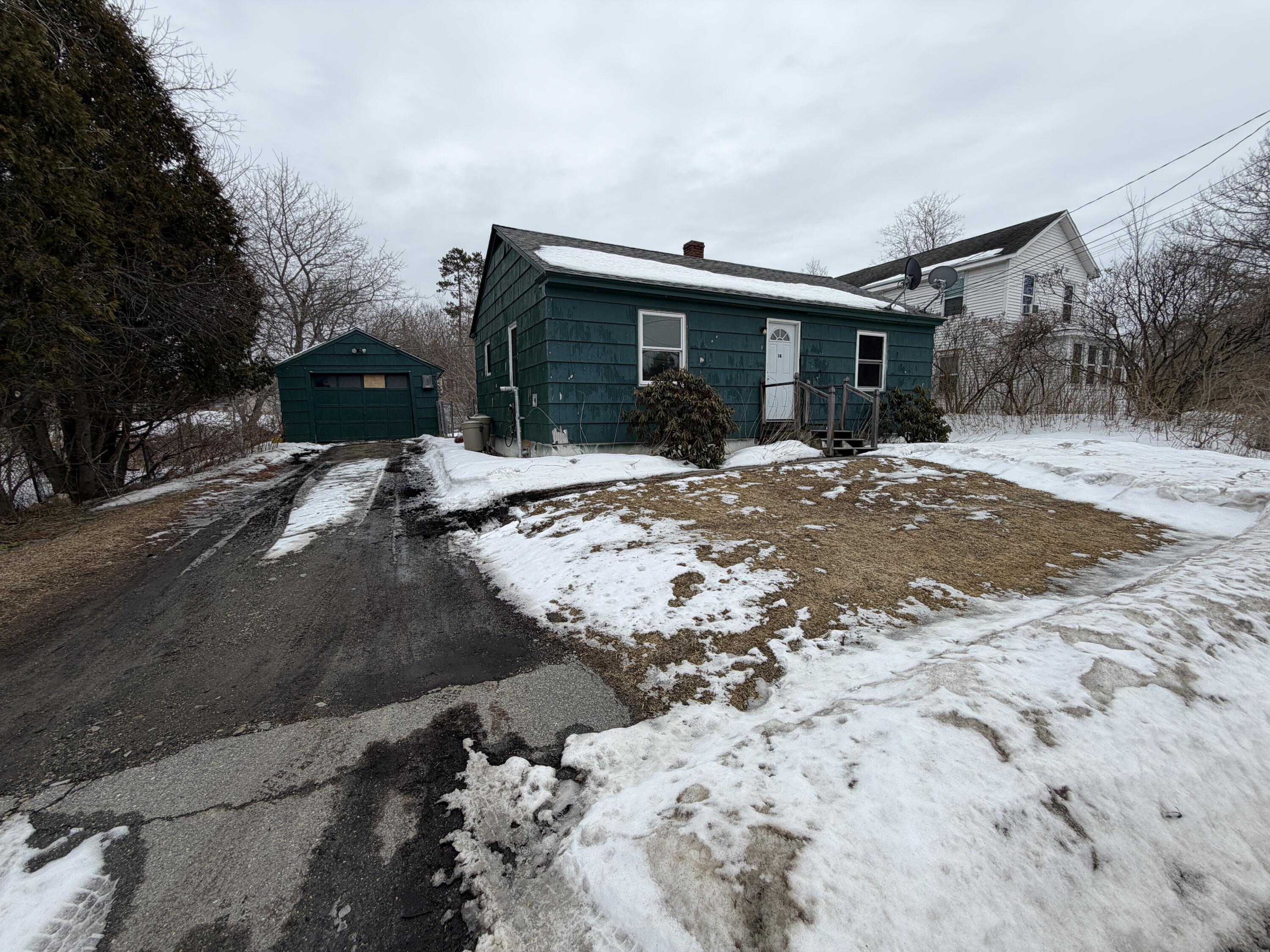 14 Day Road Brewer ME 04412