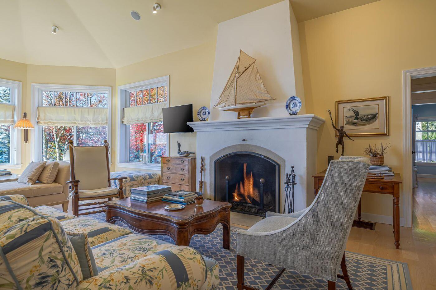 75 Old Cove Lane Brooklin ME 04616