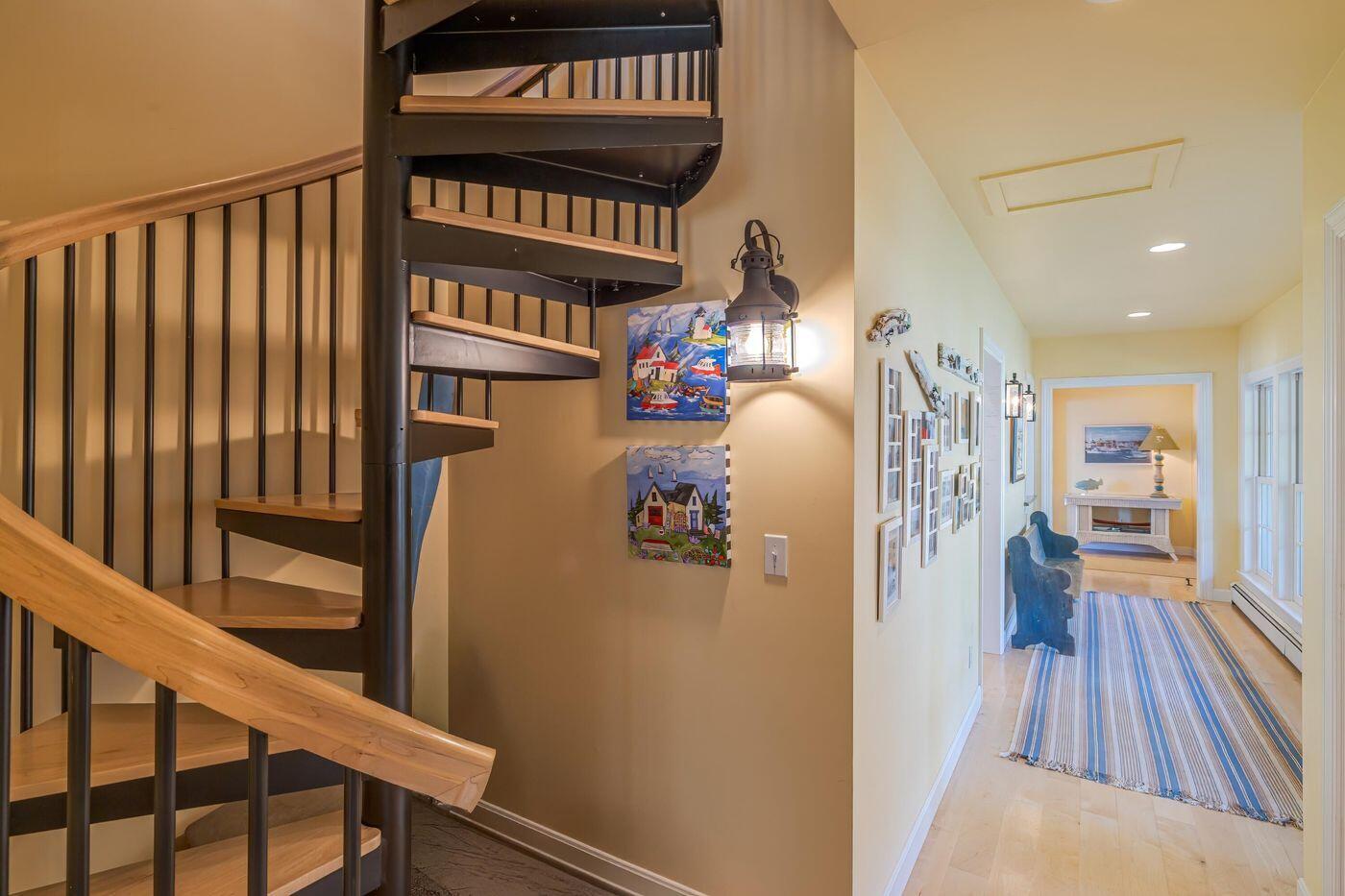 75 Old Cove Lane Brooklin ME 04616