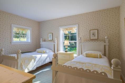 75 Old Cove Lane Brooklin ME 04616