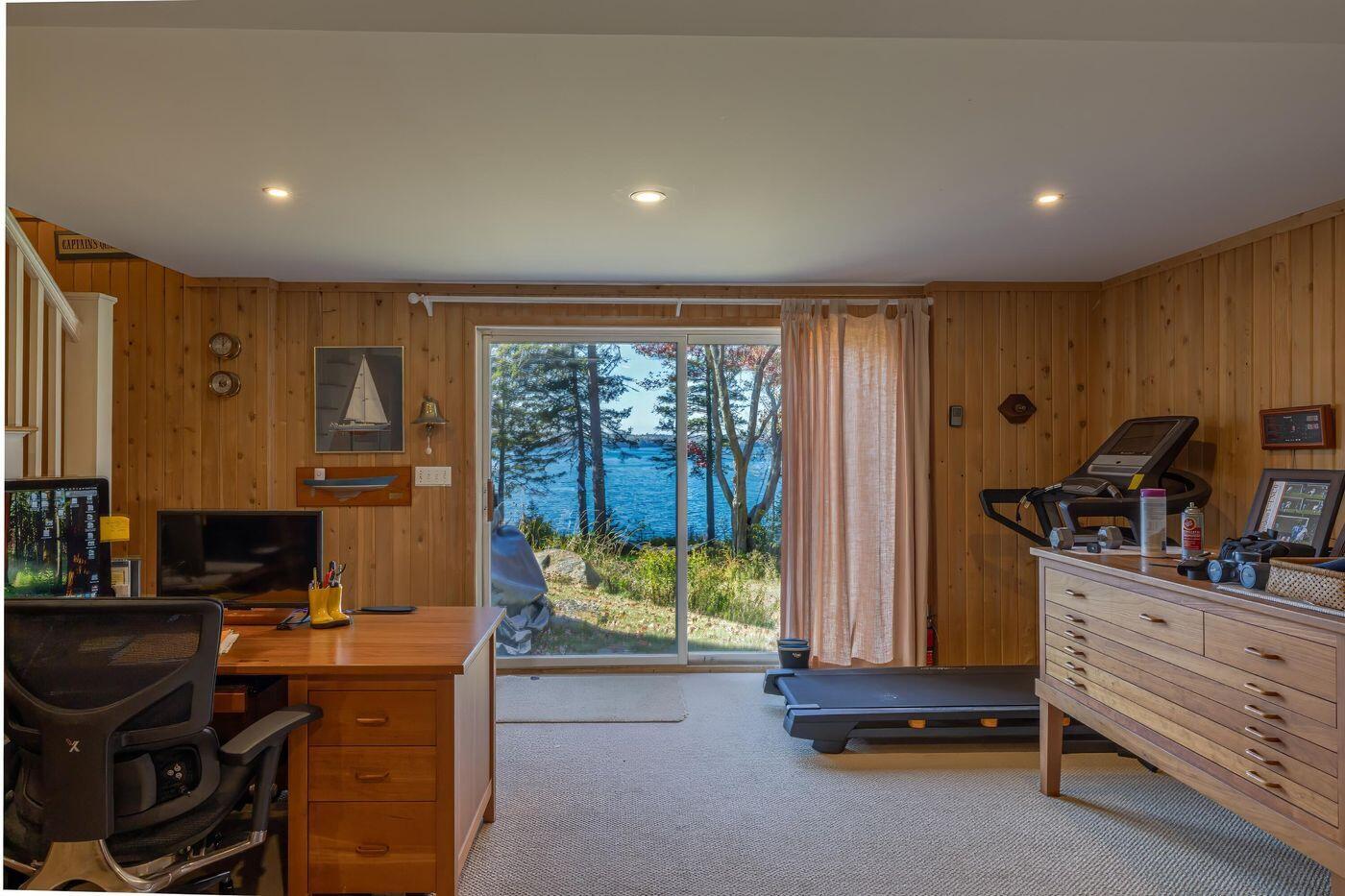 75 Old Cove Lane Brooklin ME 04616