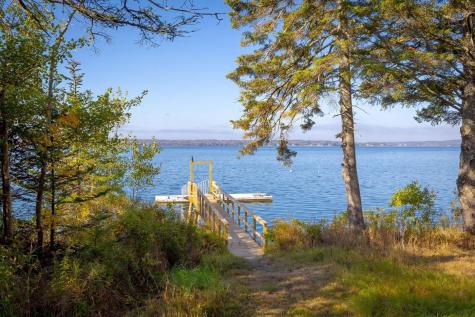 75 Old Cove Lane Brooklin ME 04616