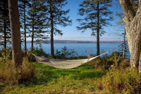 75 Old Cove Lane Brooklin ME 04616