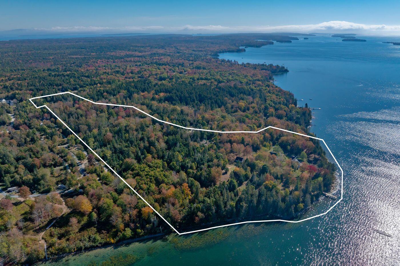 75 Old Cove Lane Brooklin ME 04616