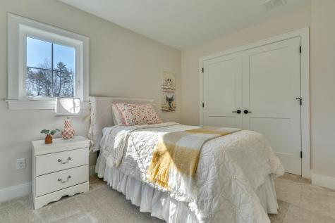 40 Cascade Circle Kennebunk ME 04043