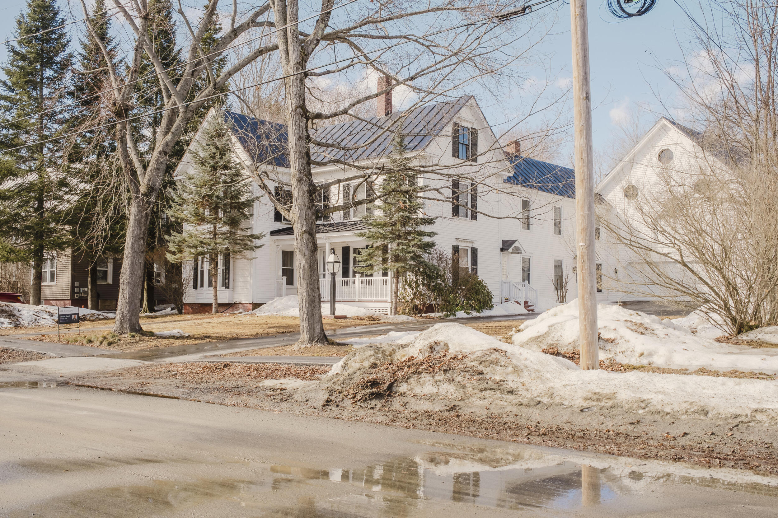 18 Maple Street Skowhegan ME 04976