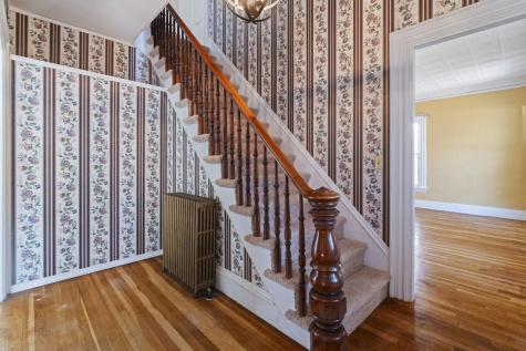 18 Maple Street Skowhegan ME 04976