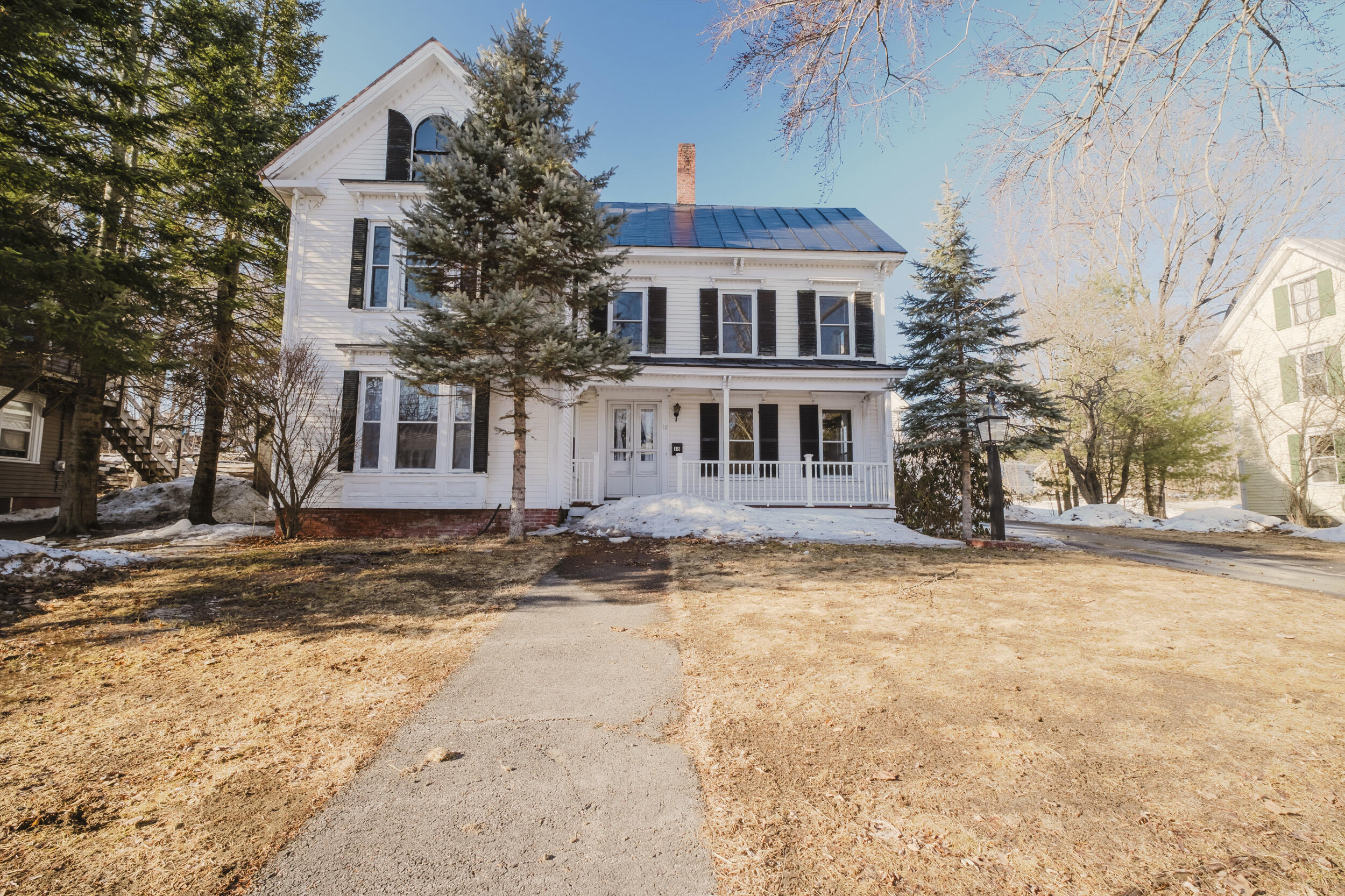 18 Maple Street Skowhegan ME 04976